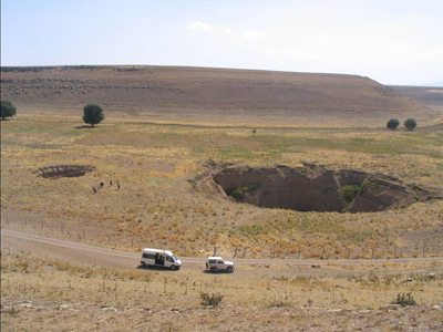 Sinkhole Images on Study Of A Limestone Sinkhole    Great Archaeology News