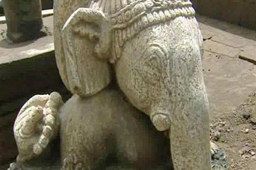 Statue of the god Ganesha 